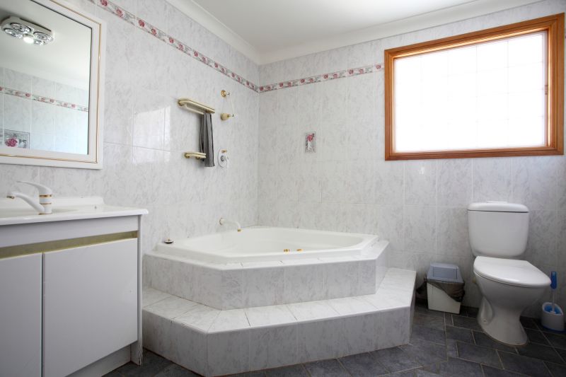 Cost of Bathtub Installation in Petaluma, CA